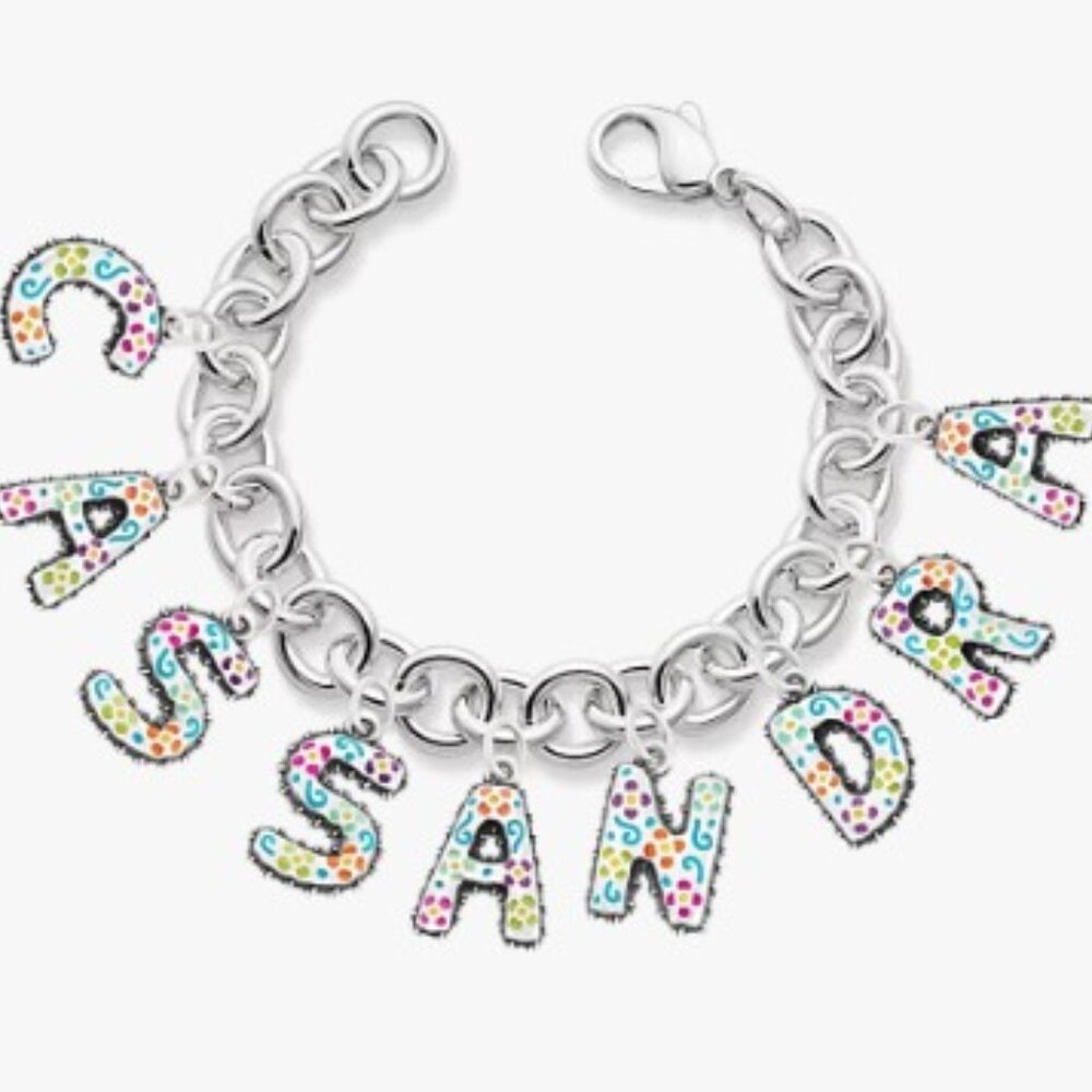 Meet your Posher, Cassandra